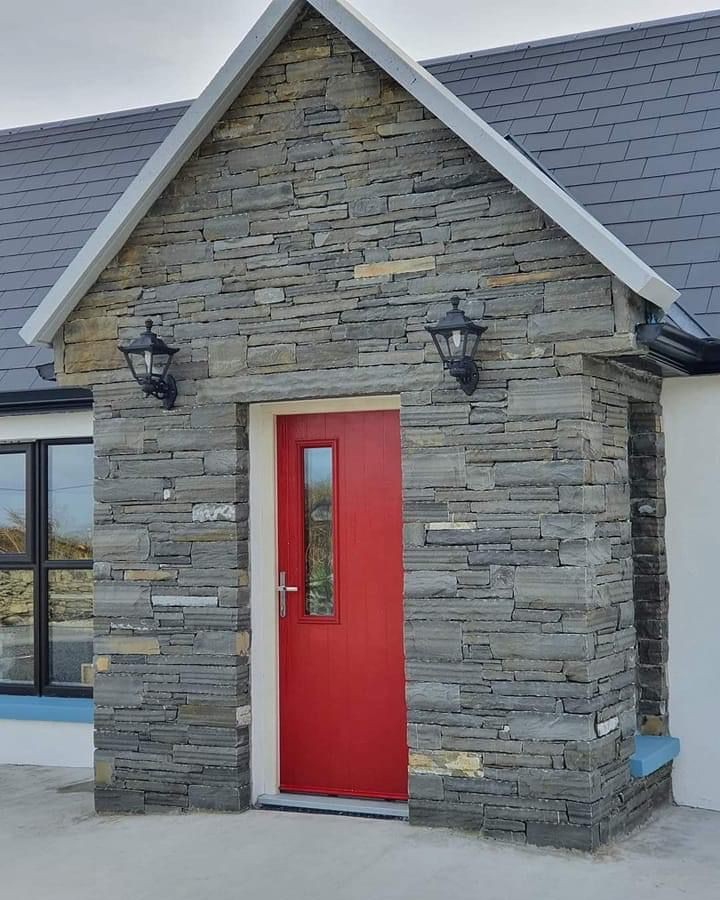 Building Stone Cork supplies Milltown Malbay Stone (1)